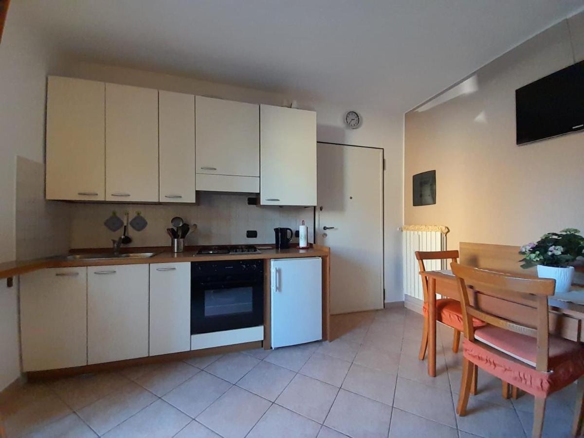 Marco Apartment - Holiday Apartment Luino Ngoại thất bức ảnh