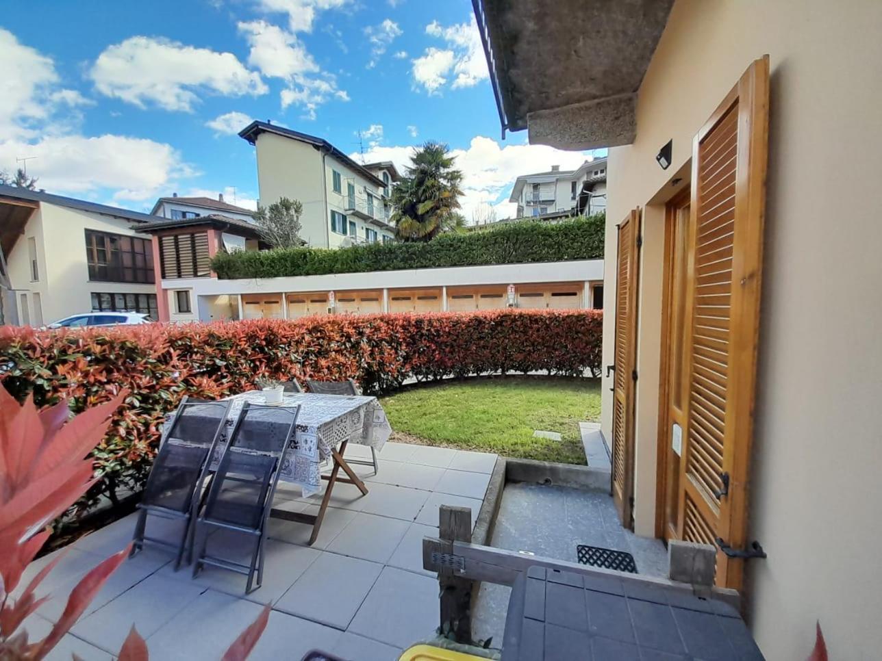 Marco Apartment - Holiday Apartment Luino Ngoại thất bức ảnh
