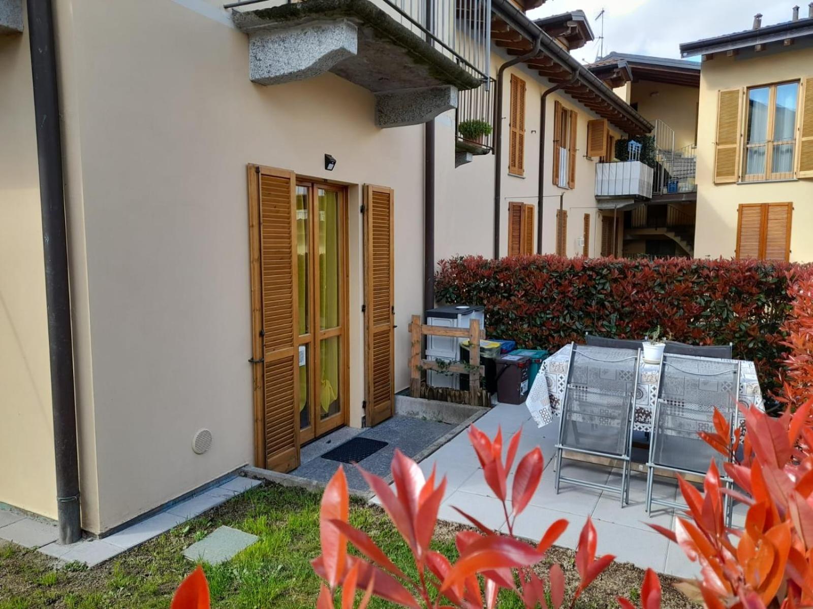 Marco Apartment - Holiday Apartment Luino Ngoại thất bức ảnh