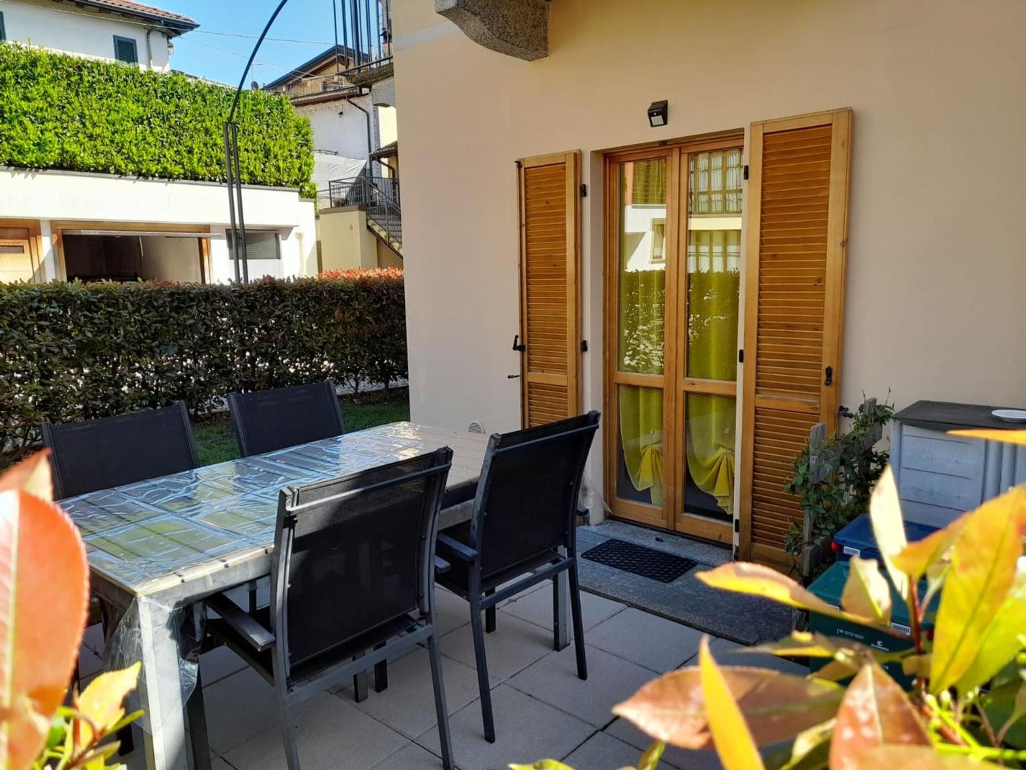 Marco Apartment - Holiday Apartment Luino Ngoại thất bức ảnh